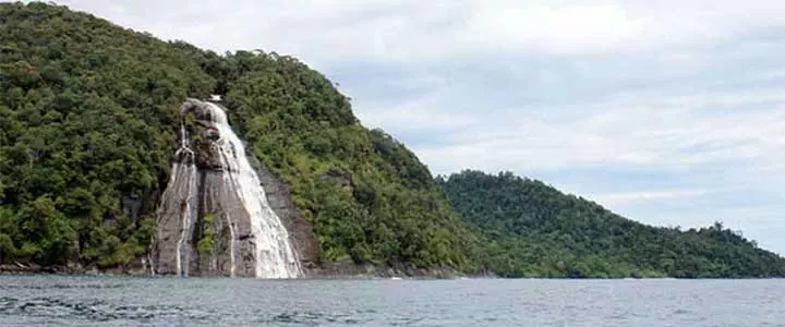 Hasil gambar untuk pandan sibolga beach